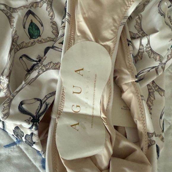 Agua by Agua Bendita Alma Ebano Alhaja Printed One-Piece Swimsuit - Picture 10 of 14